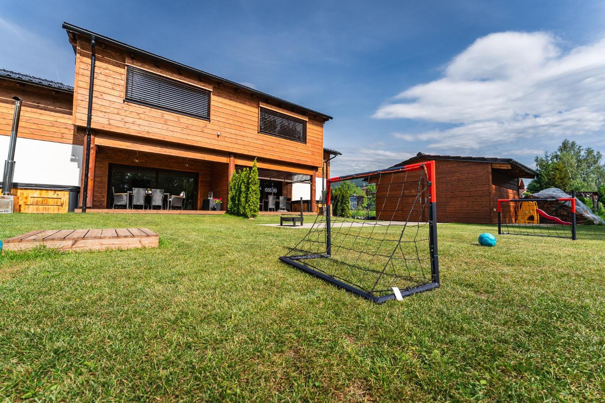 Luxapart Golf Ostravice Εξωτερικό φωτογραφία